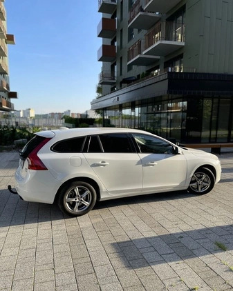 Volvo V60 cena 41000 przebieg: 231000, rok produkcji 2013 z Kraków małe 191
